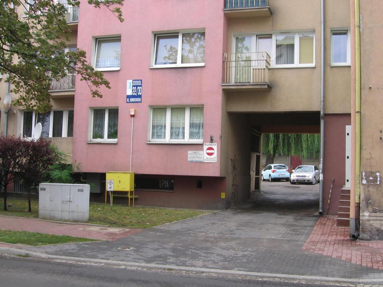 Apartament Pod Jasna Gora Appartement Częstochowa Buitenkant foto