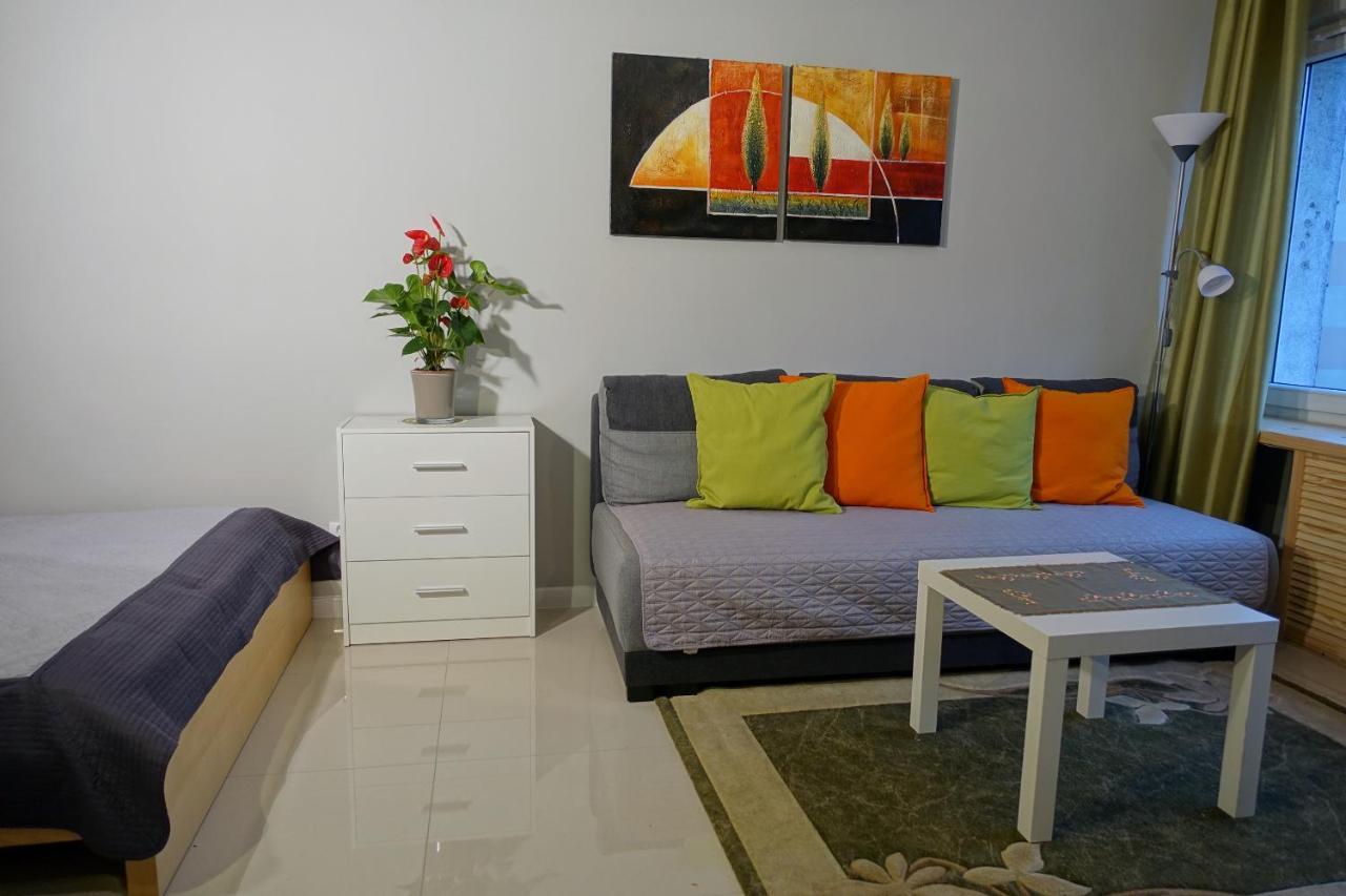 Apartament Pod Jasna Gora Appartement Częstochowa Buitenkant foto